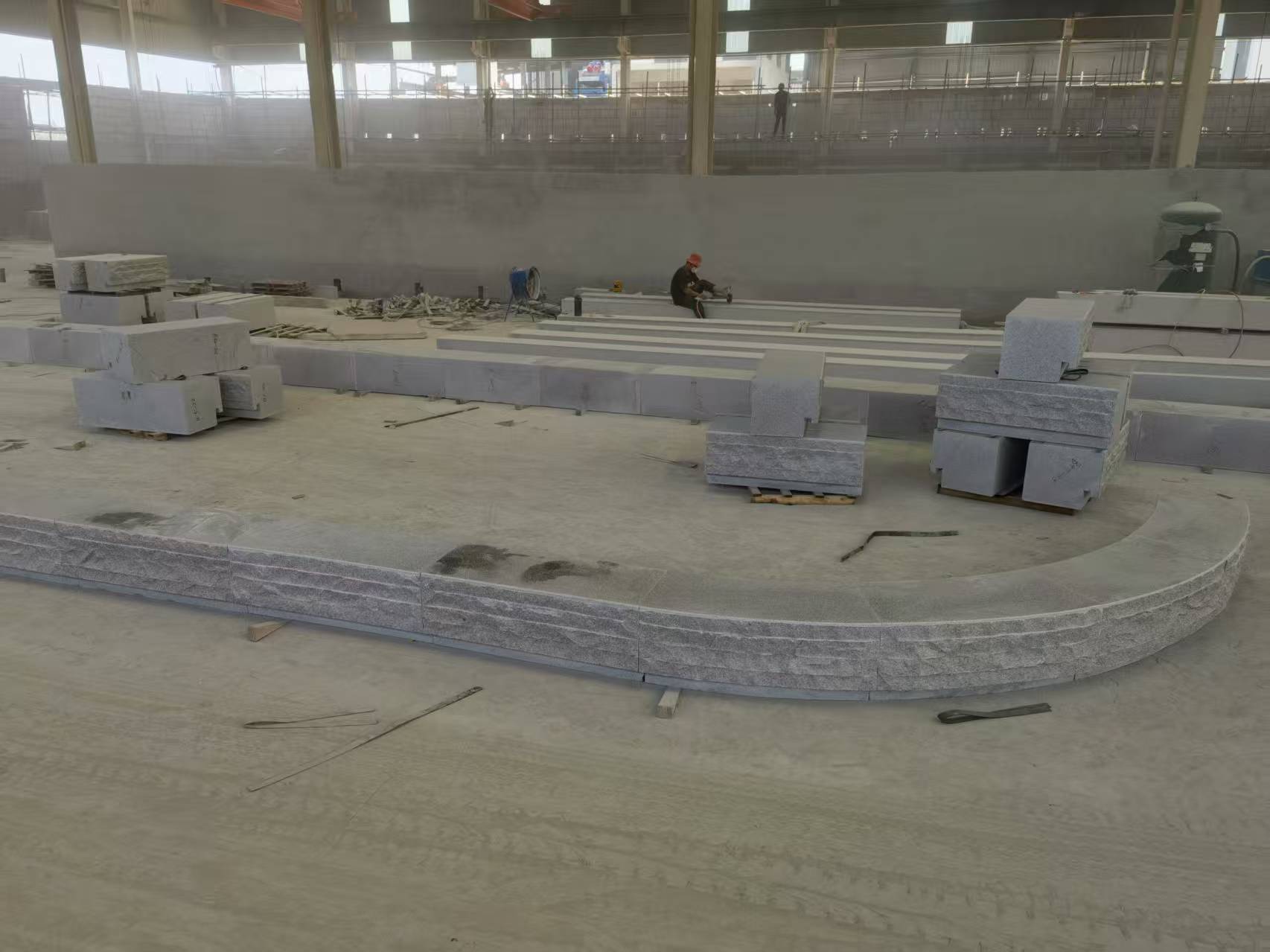 鹤壁 芝麻白整石坐凳（光面+自然面）