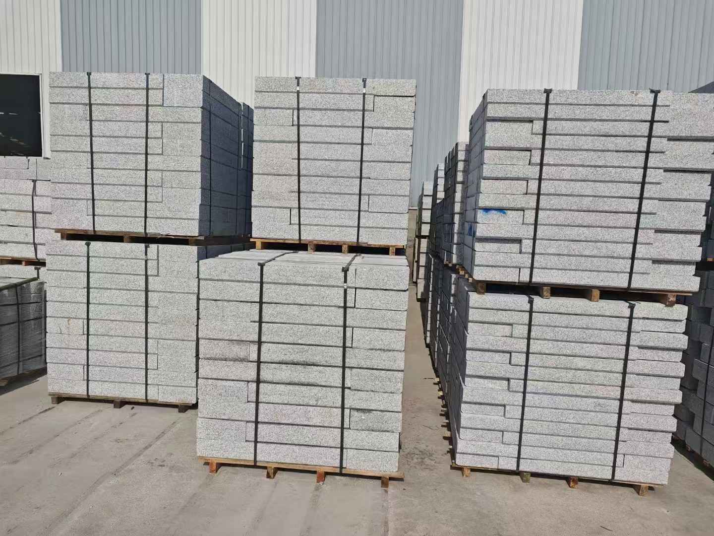 鹤壁 芙蓉白路沿石，价格便宜