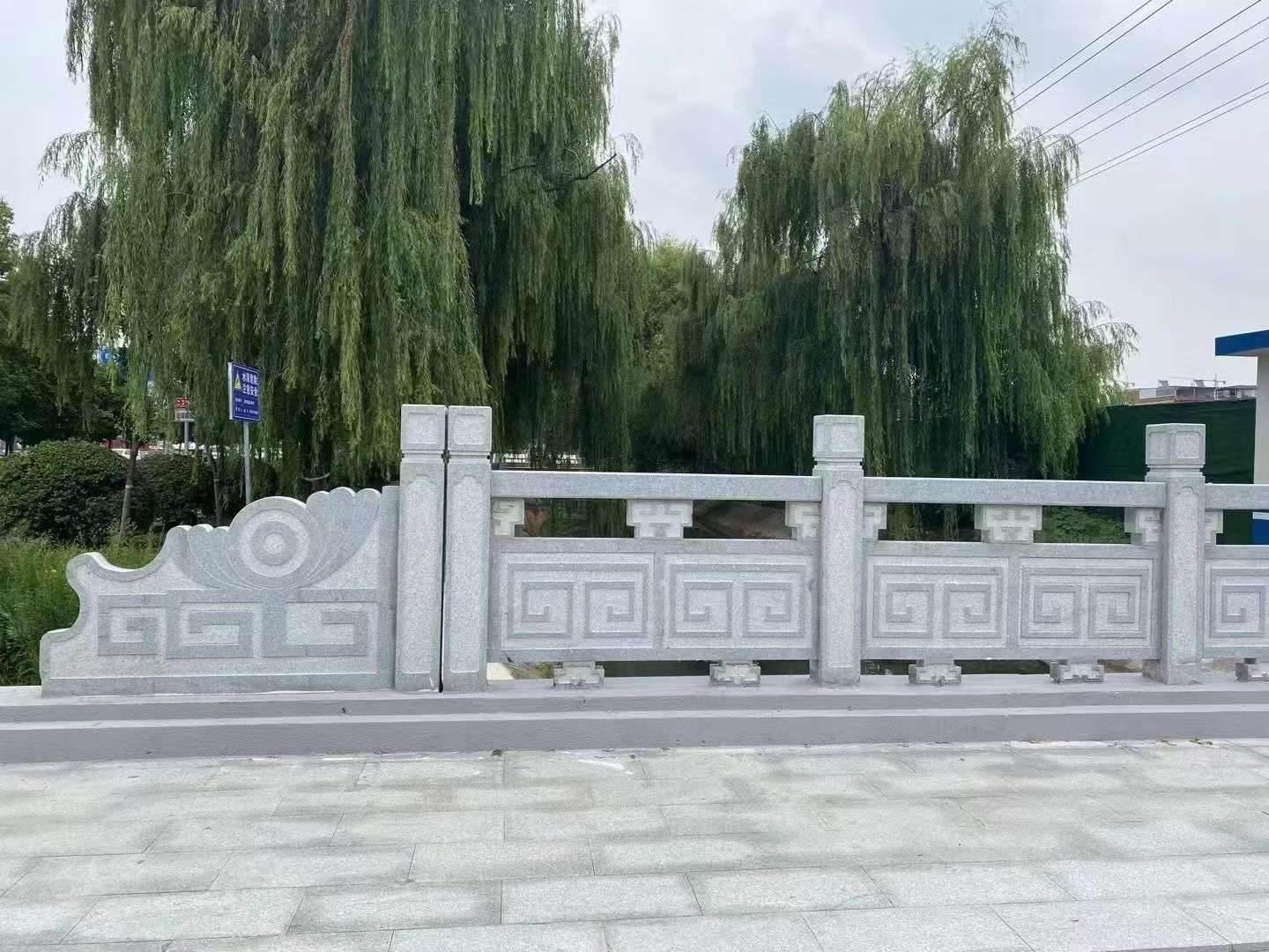 鹤壁 芝麻灰桥栏杆、河道栏杆安装效果