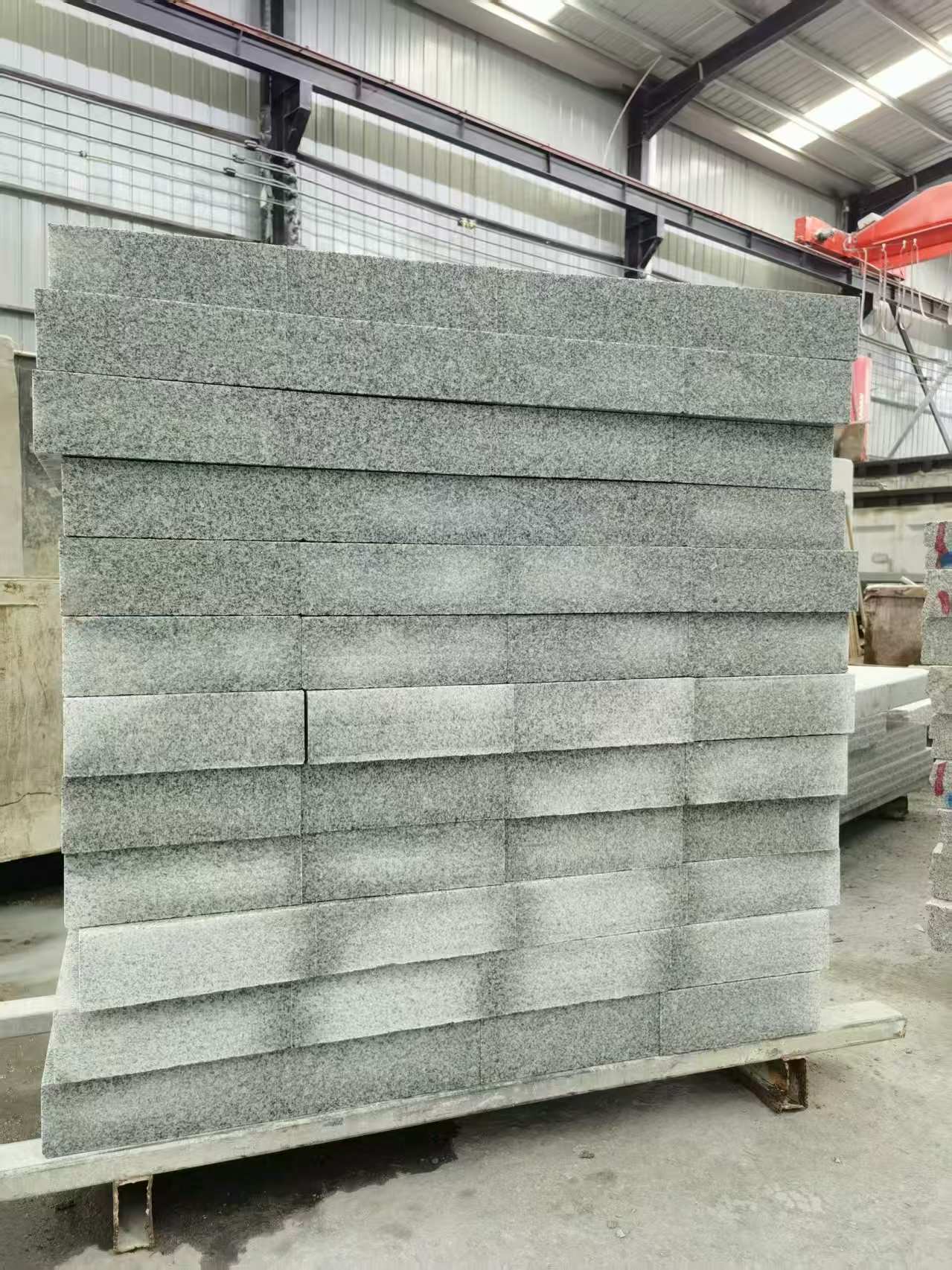 鹤壁 芝麻白10公分300*600广场地铺，A料定制，尺寸标准，厚薄均匀