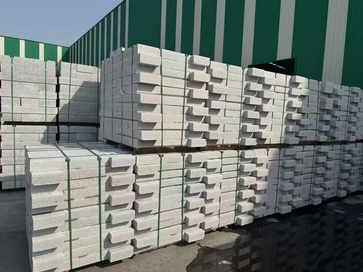 鹤壁芝麻白路沿石