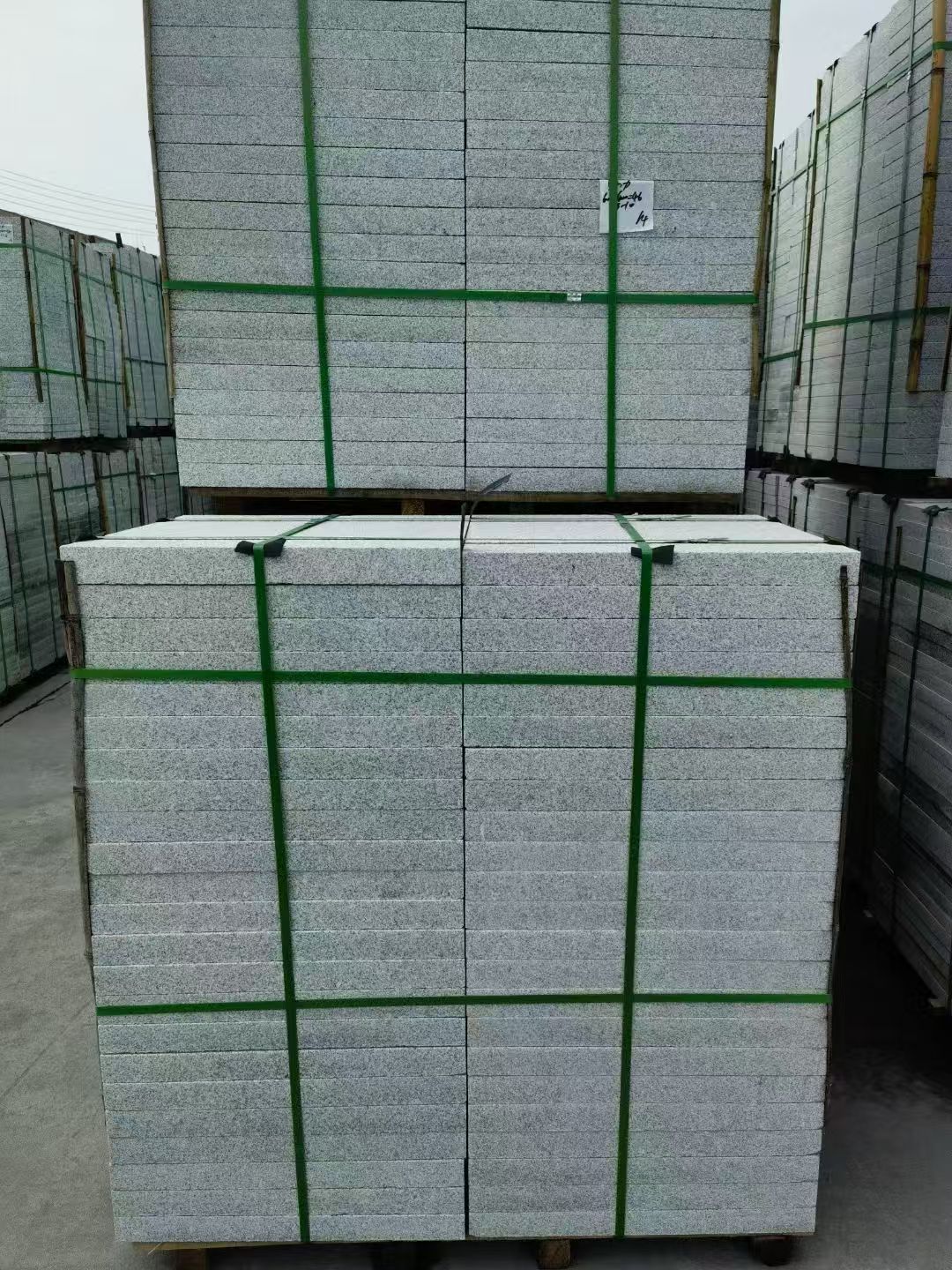 鹤壁 火烧面地铺石，街道广场园林市政工程板，1.8~5.0厚均有现货