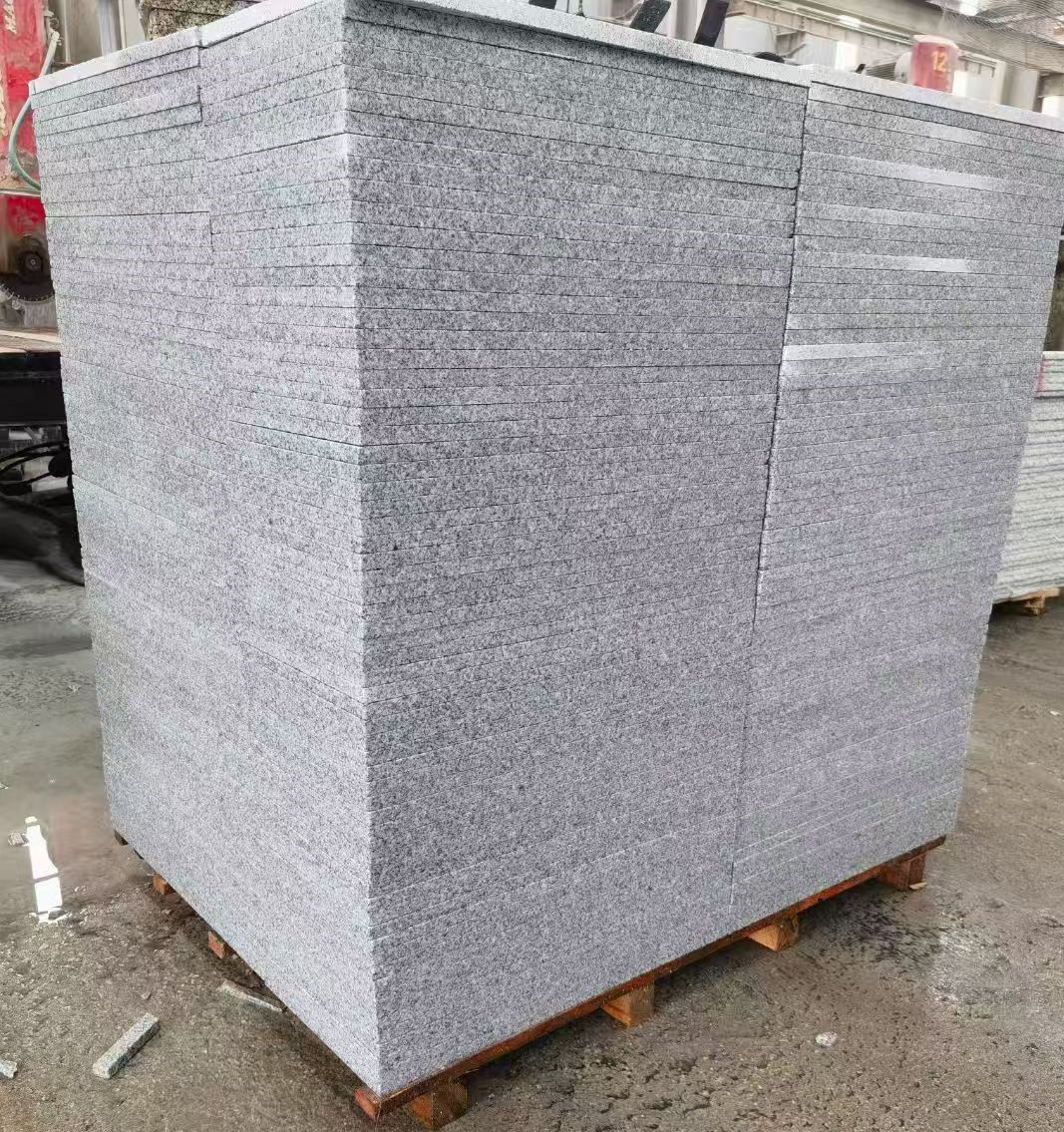 鹤壁 火烧面地铺石，街道广场园林市政工程板，1.8~5.0厚均有现货